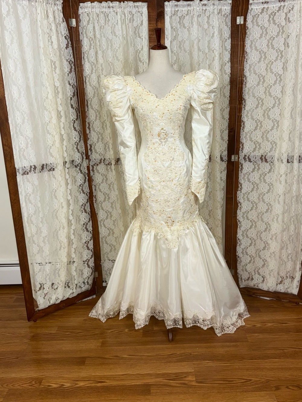 Gorgeous Vintage 90s Sweetheart Gowns Taffeta Mermaid Wedding Gown
